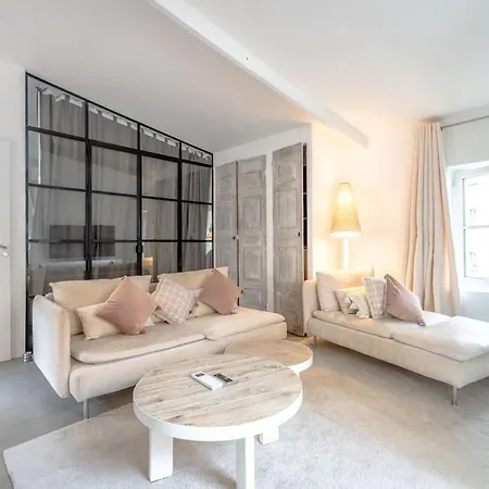 With Terrace Apartment Saint-Tropez
